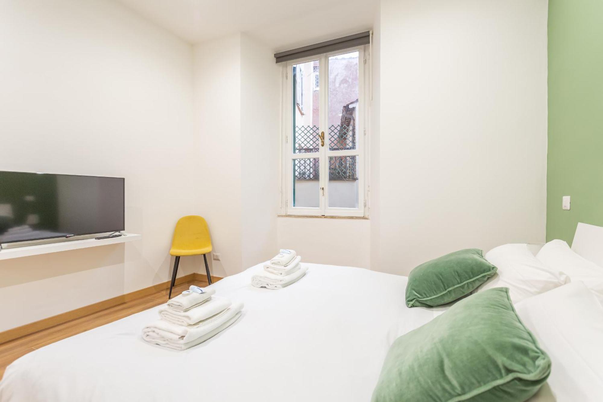 2 Bdr Navona Quintessential Charm Apartment Rom
